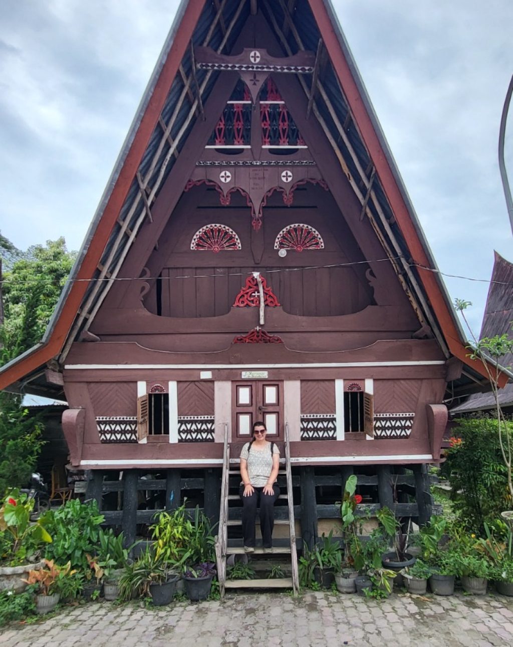 Traditionelles Haus im Dorf Tomok
